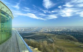 Suitehotel am Kahlenberg